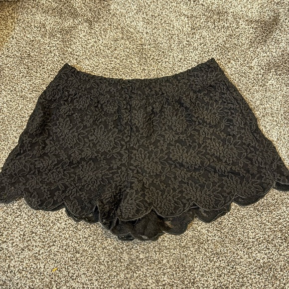Free People Lace Shorts - Picture 4 of 4